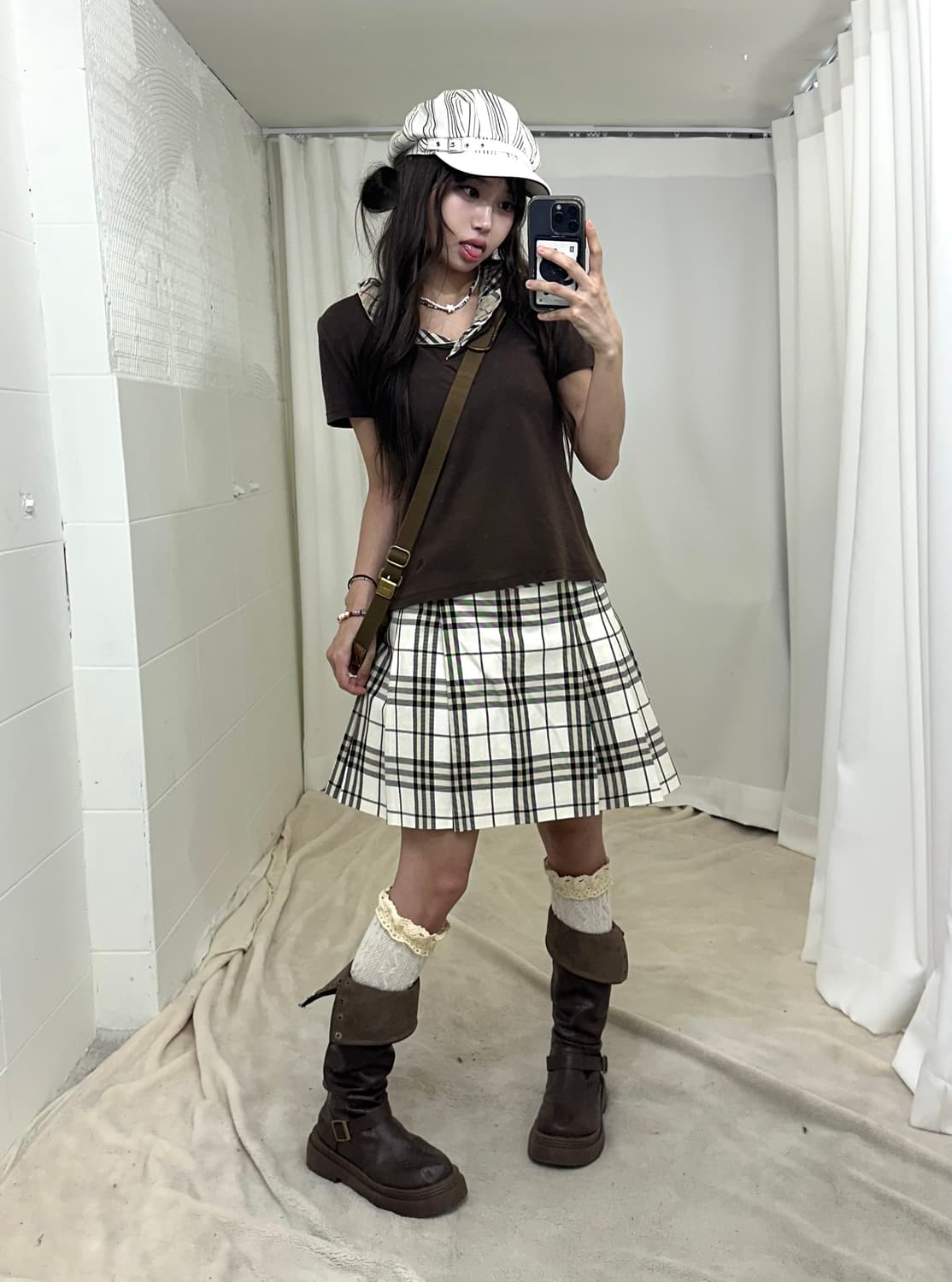 버버리 체크 카라 브라운 반팔 티셔츠 상품이미지1