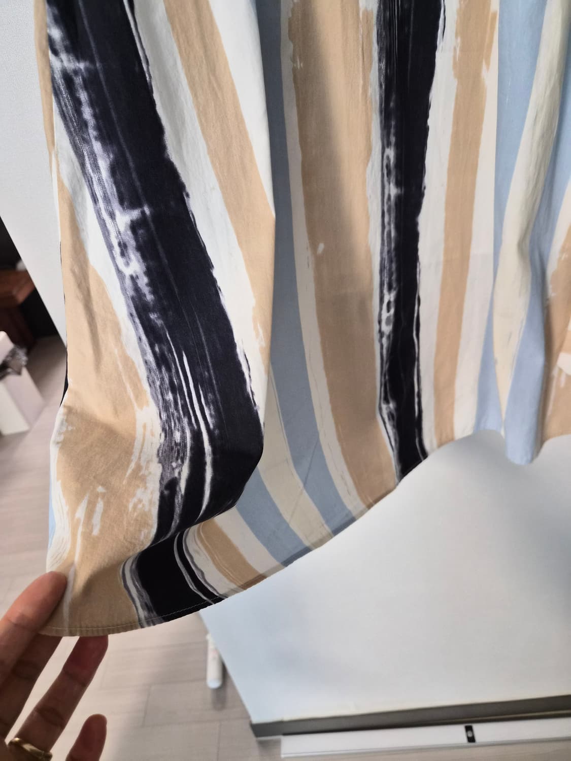 여름 코디 완성! 아티스틱 스트라이프 롱 스커트 끈포함/상태 최상 상품이미지4