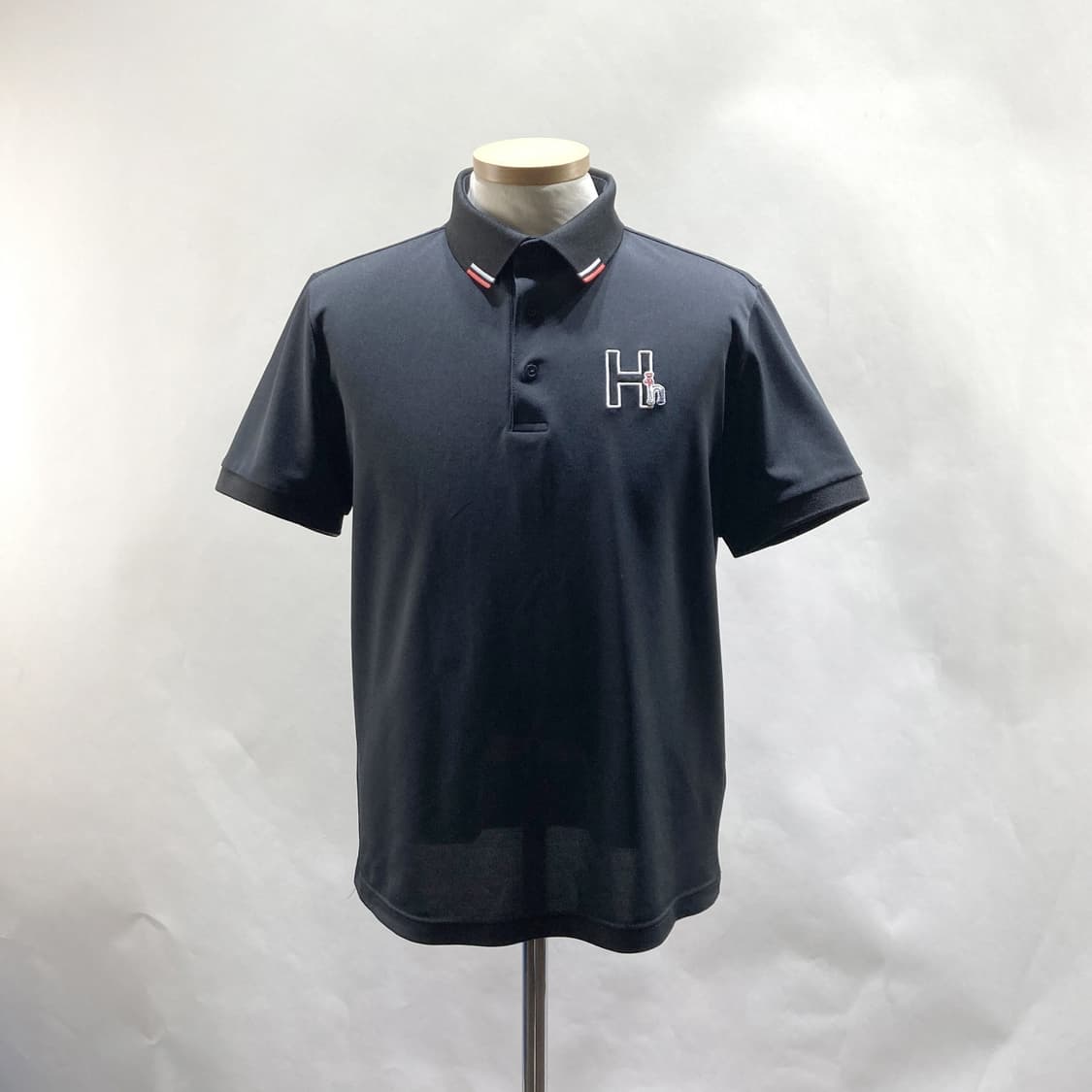 헤지스 골프 남성카라반팔 블랙 최상 95 상품이미지1