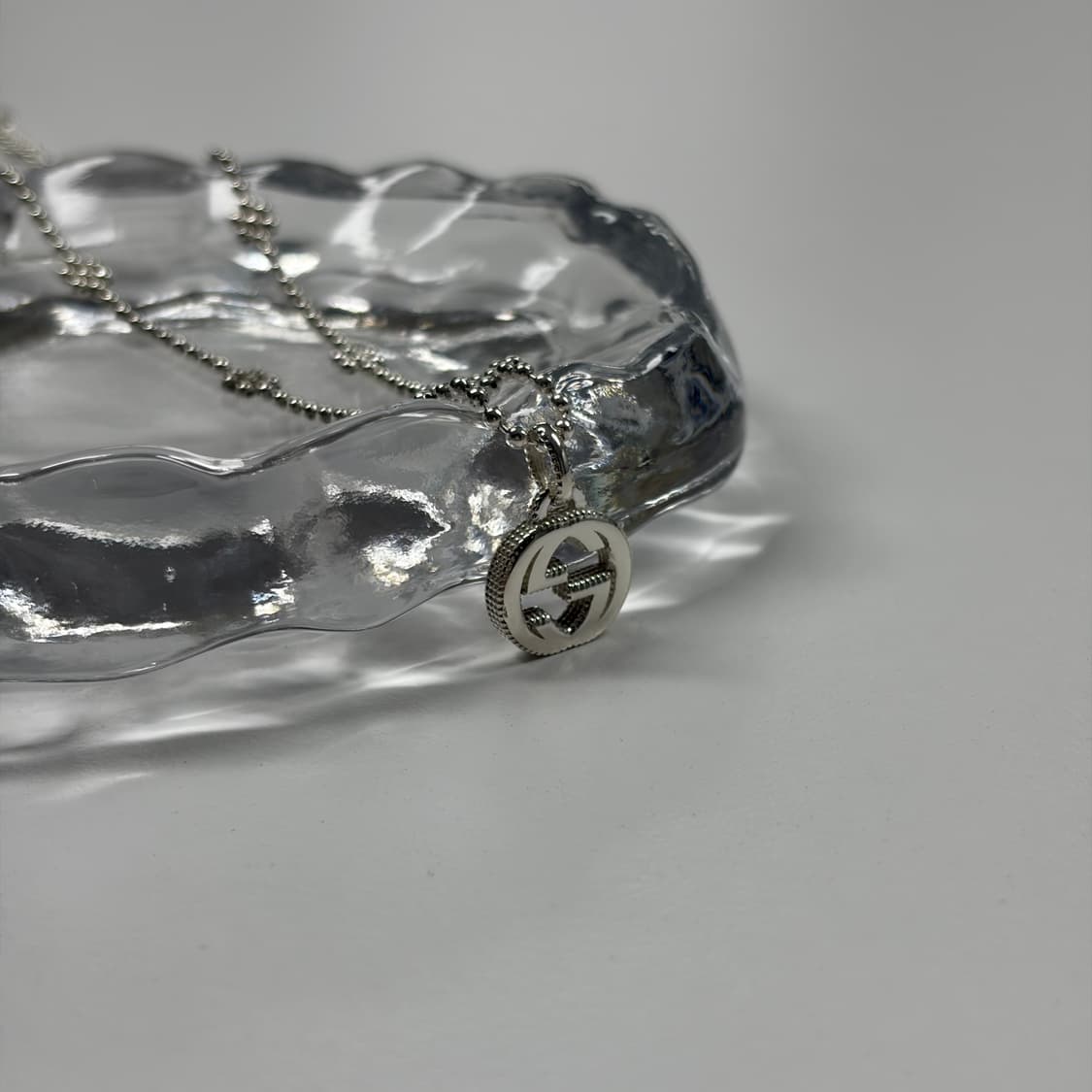 구찌 플라워 볼 목걸이 상품이미지8