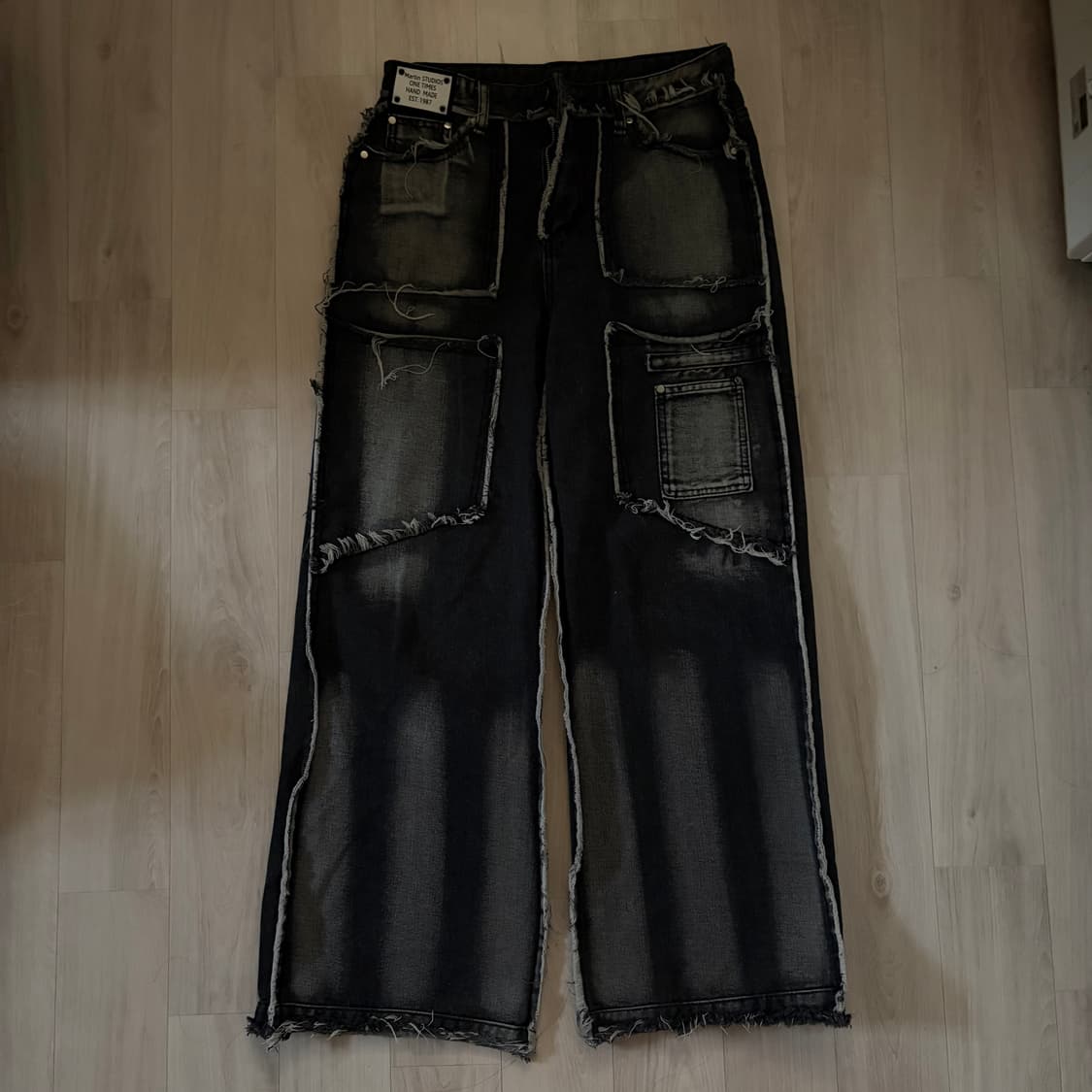 destroyed stitch black denim 상품이미지1