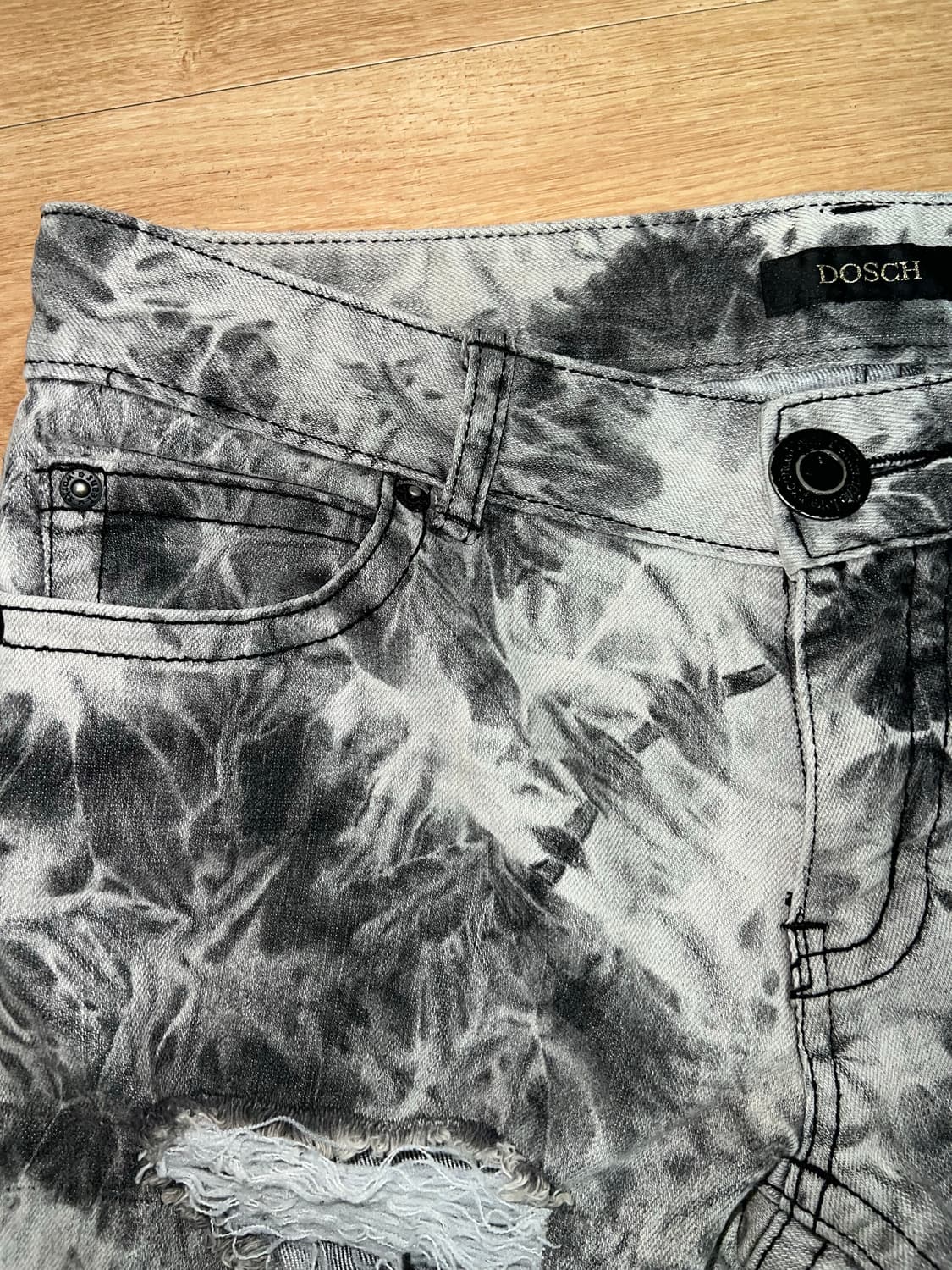 Dosch Washed Distressed Denim 상품이미지5