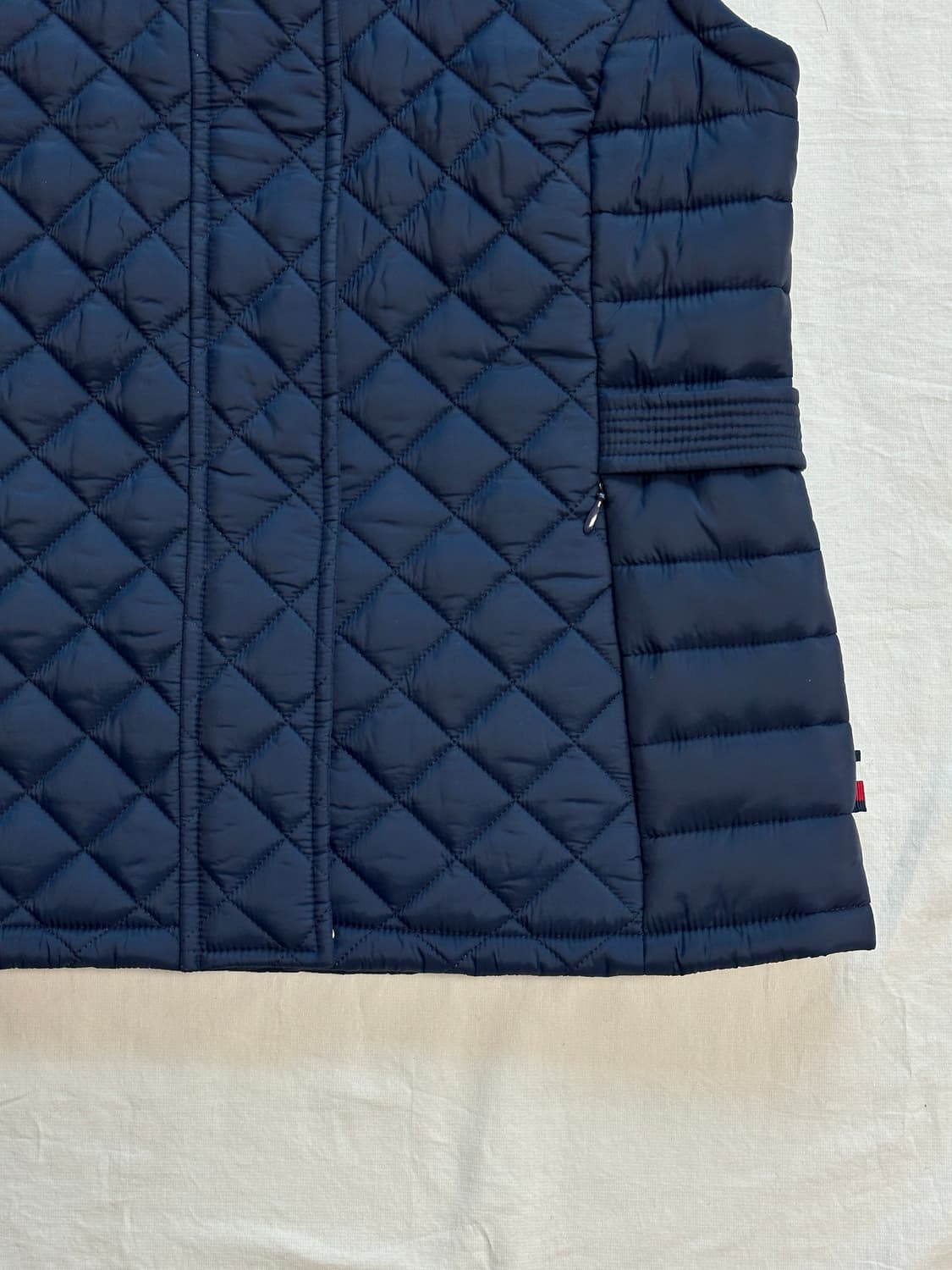 타미힐피거 퀄팅 경량 패딩조끼 상품이미지3