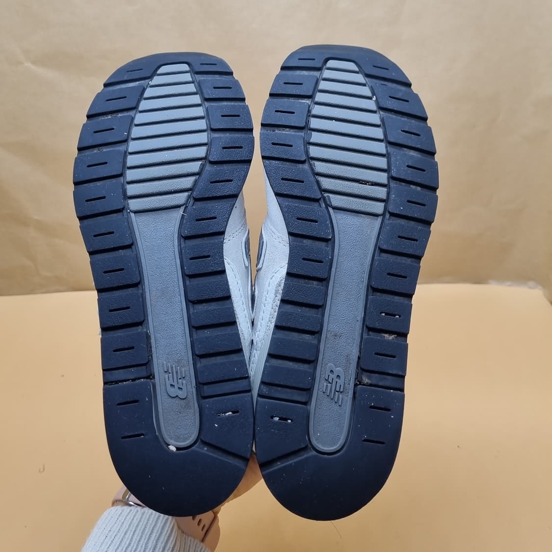 뉴발란스 996 여성운동화230 상품이미지3