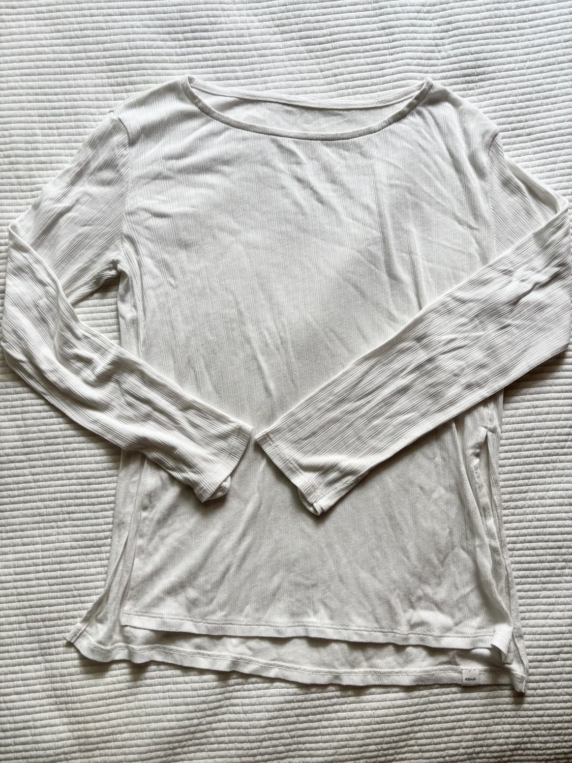 안다르 화이트 커버업 상품이미지1