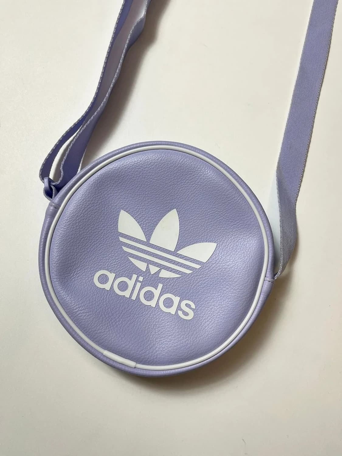 아디다스 아디컬러 클래식 라운드 숄더백 Q1427 상품이미지2
