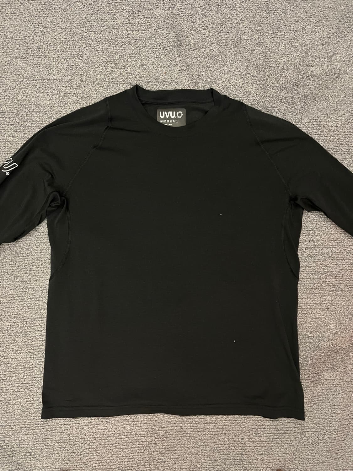 Uvu 롱슬리브 블랙 라지  상품이미지1