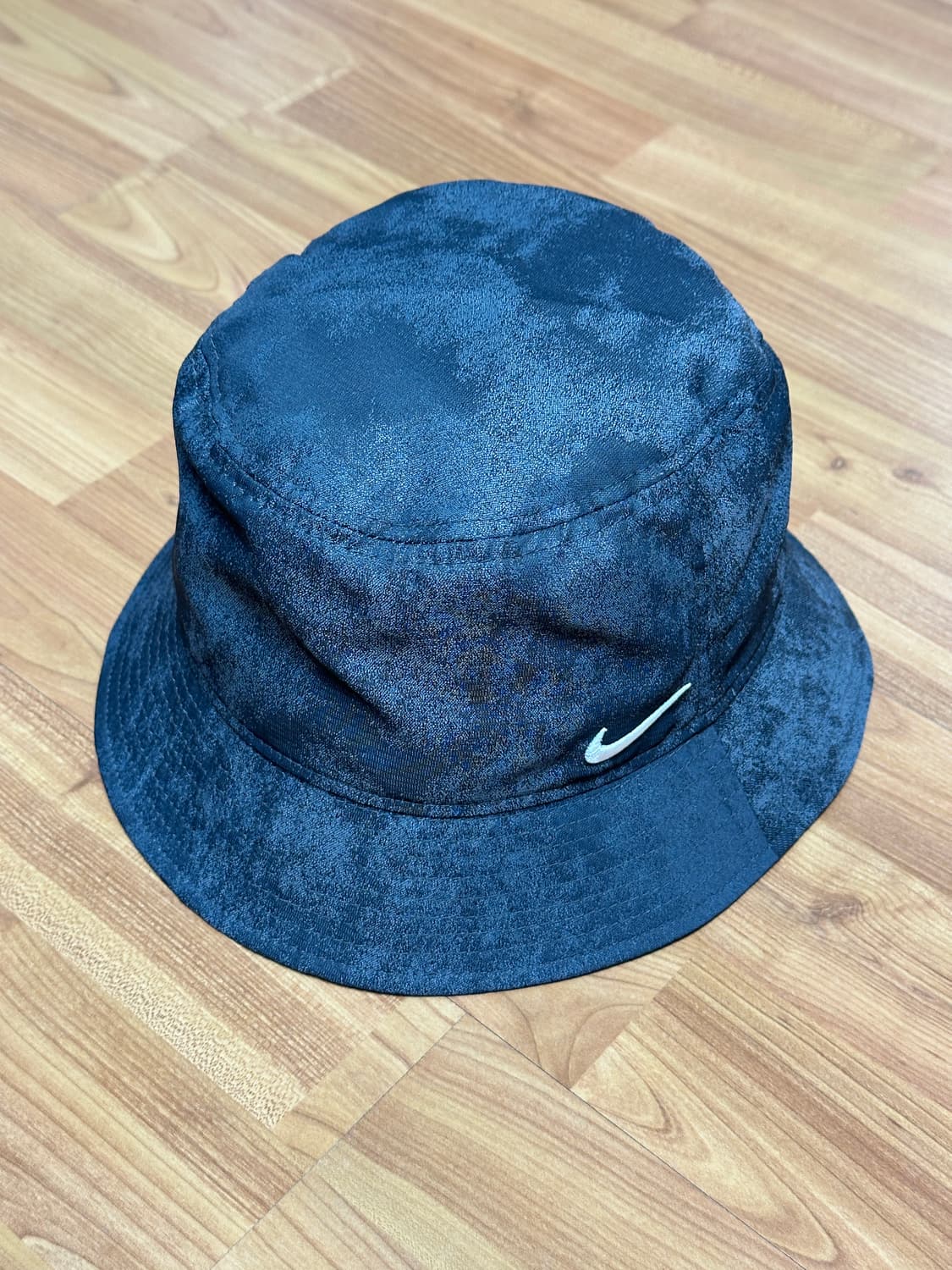 [1회착용] 나이키 NRG 솔로스우시 버킷햇 L/XL 블랙 상품이미지1