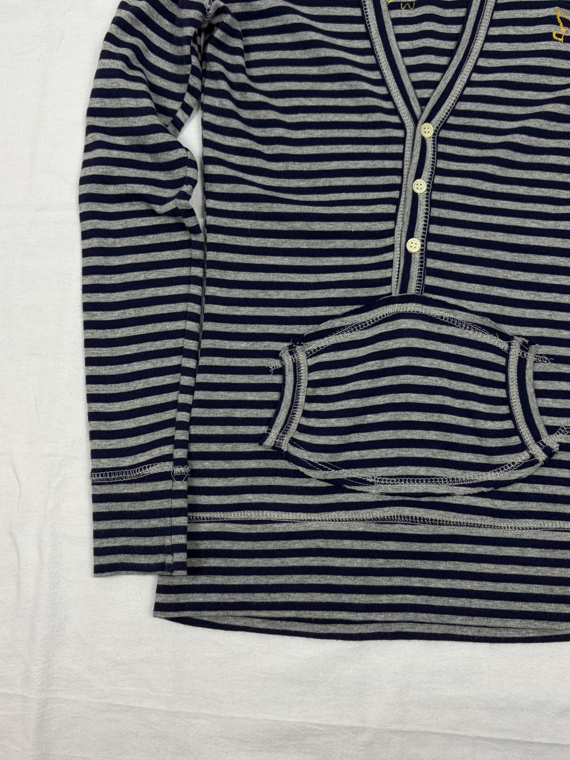 Stripe Henley-Neck Hoodie 상품이미지4