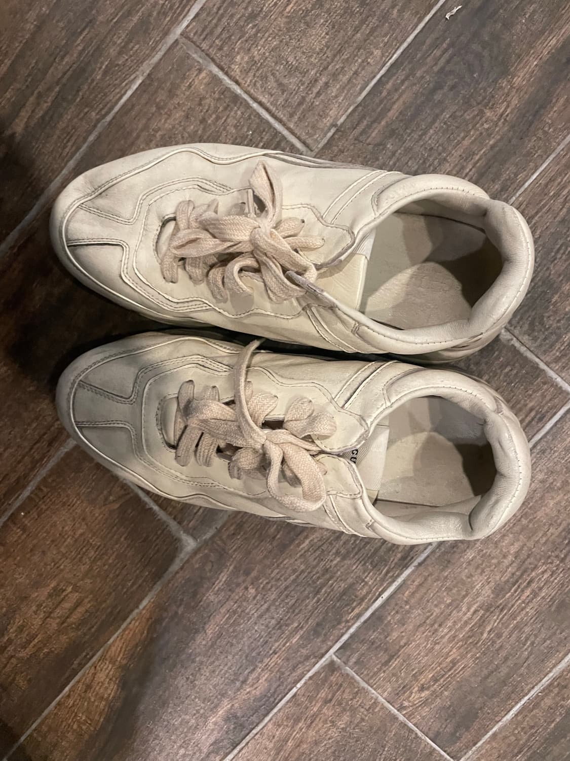 구찌 아이보리 스니커즈 어글리슈즈 240 상품이미지4