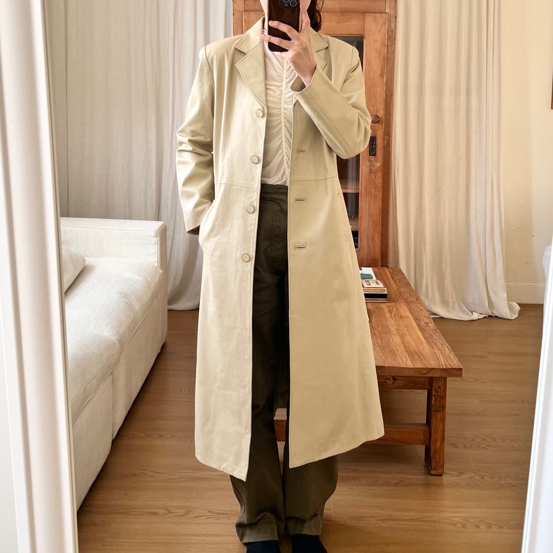 크림 아이보리 램스킨 레더 코트 상품이미지2