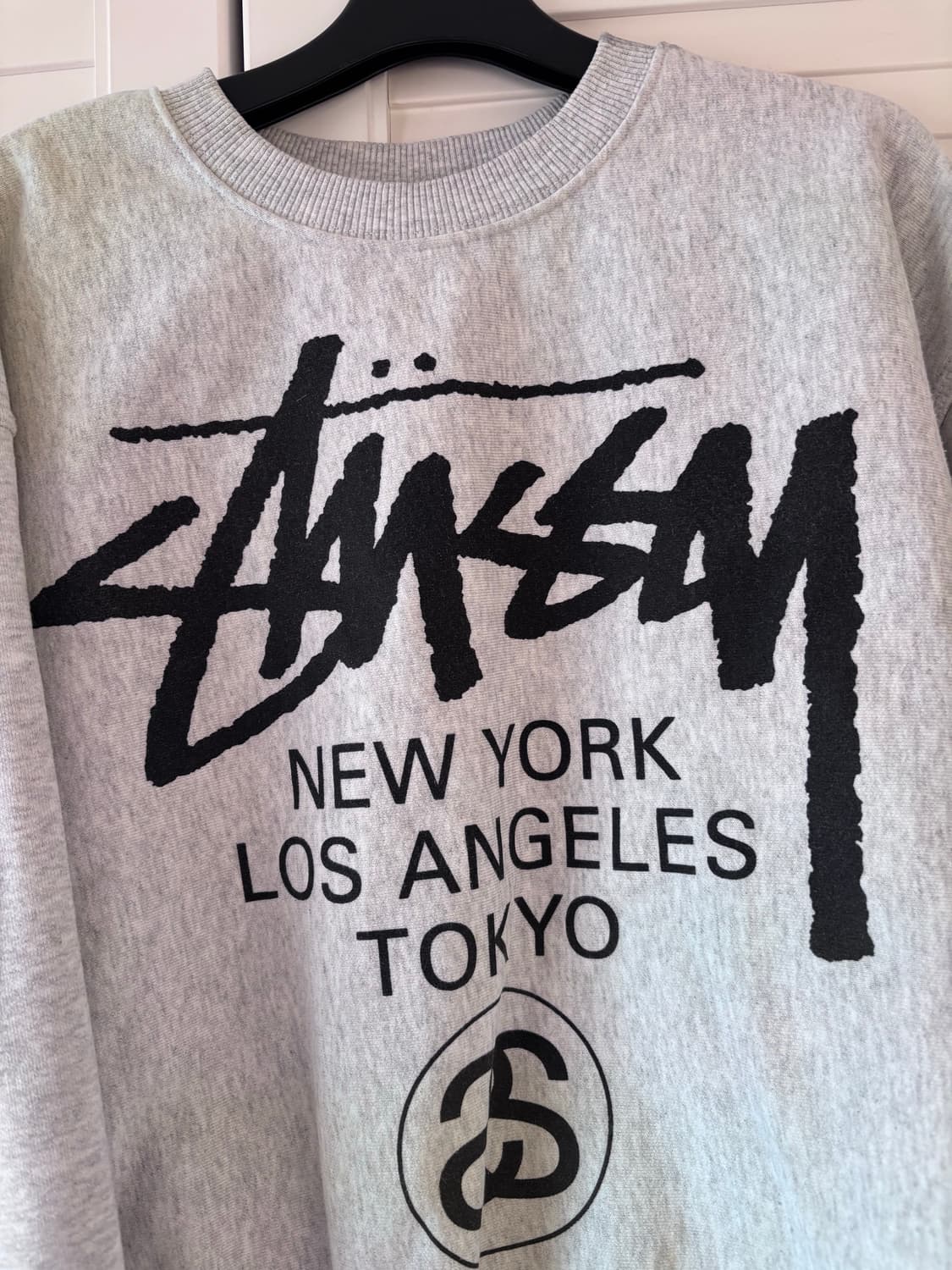 스투시 월드투어 스웨트셔츠 상품이미지3