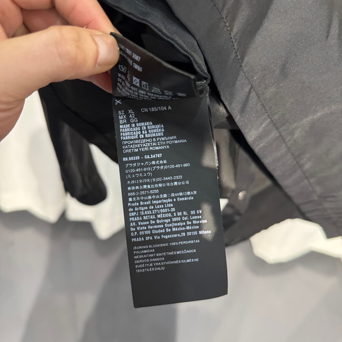 프라다 투포켓 버클 리나일론 셔츠 상품이미지9