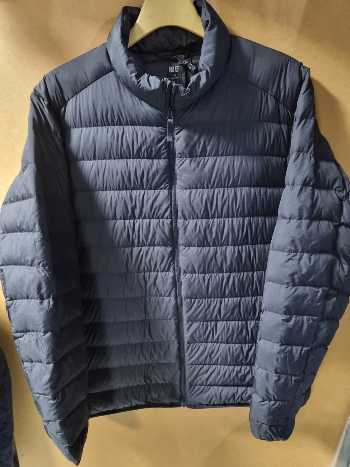 유니클로 남성 경량패딩  상품이미지1