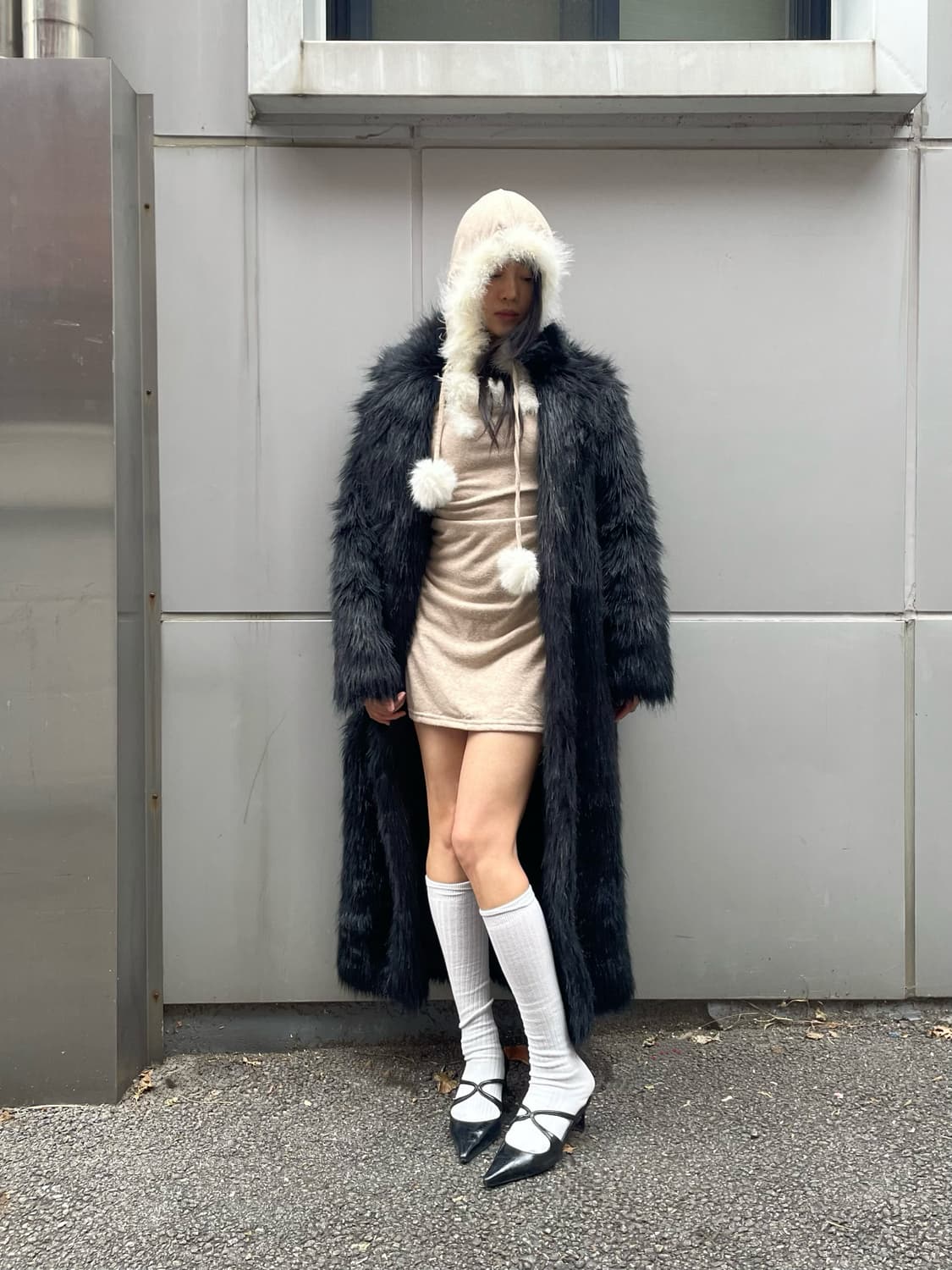 Black long shaggy faux fur coat 상품이미지1