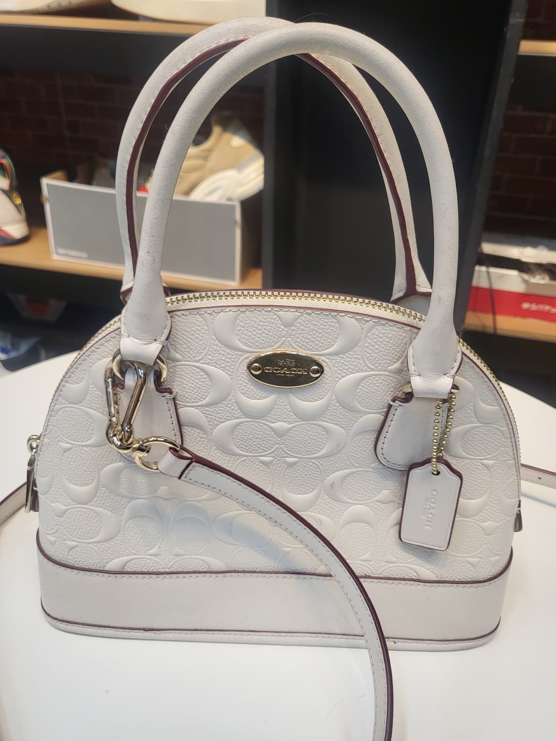 코치 크로스 도트백 상품이미지2