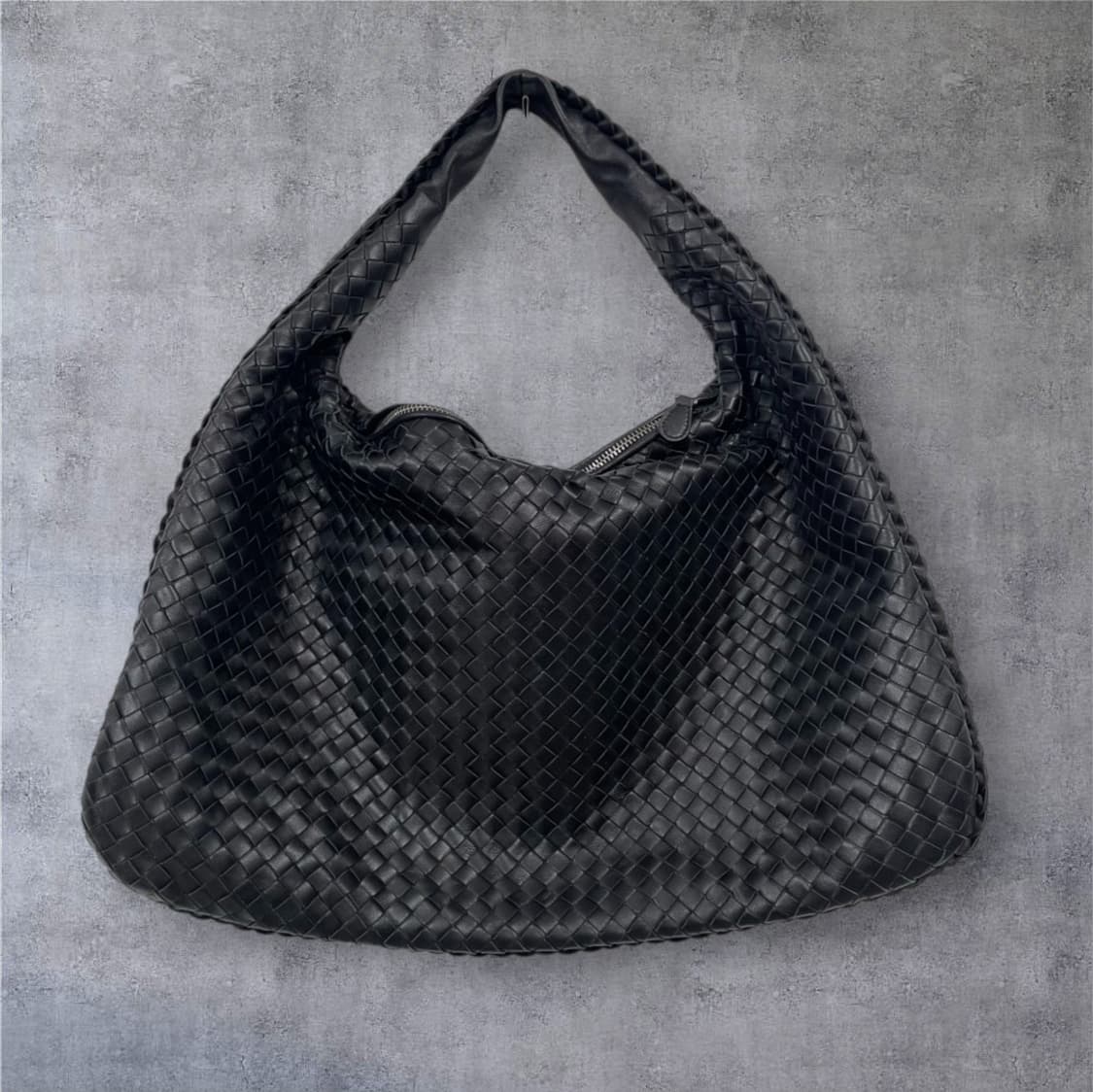 보테가베네타 Bottega Veneta 블랙 인트레치아토 호보 숄더백 상품이미지3