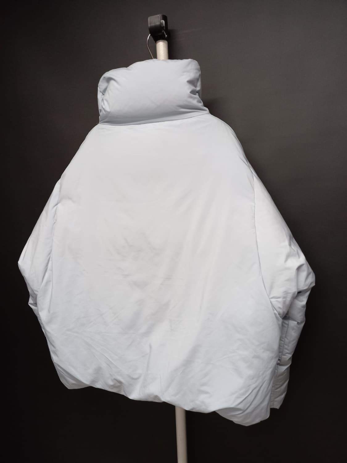 레어뷰 RAREWIEW 덕다운 루즈박시핏 패딩 77.66 상품이미지7