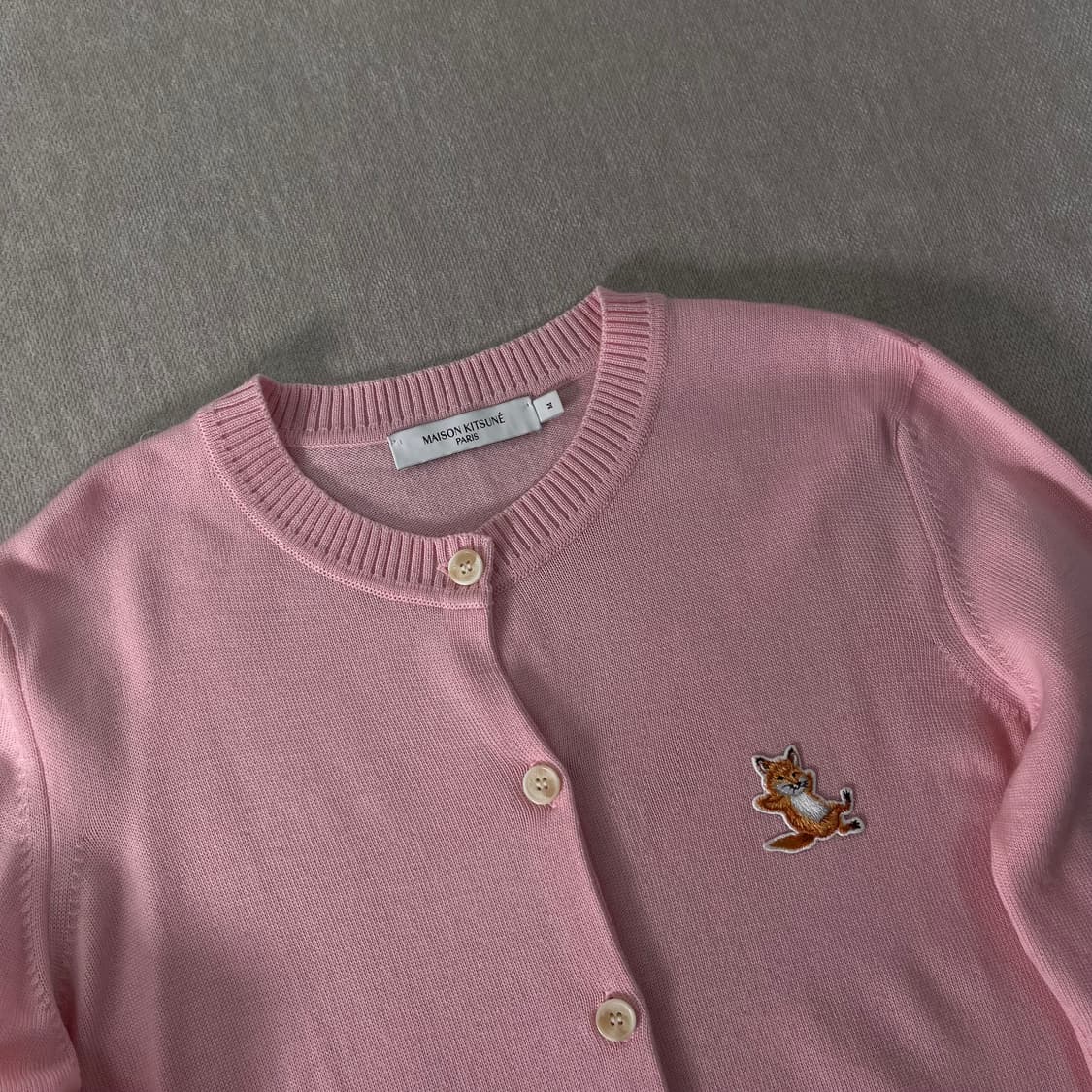 W 95 메종키츠네 핑크 메리노 울 폭스패치 가디건 상품이미지2