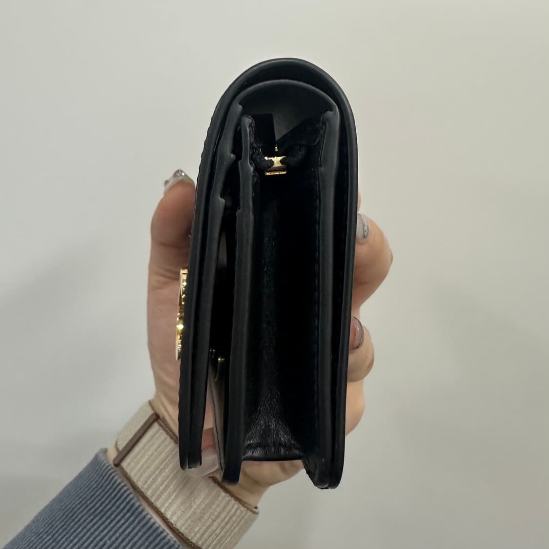 셀린느 트리옹프 컴팩트 지갑 블랙 (단종) 상품이미지2