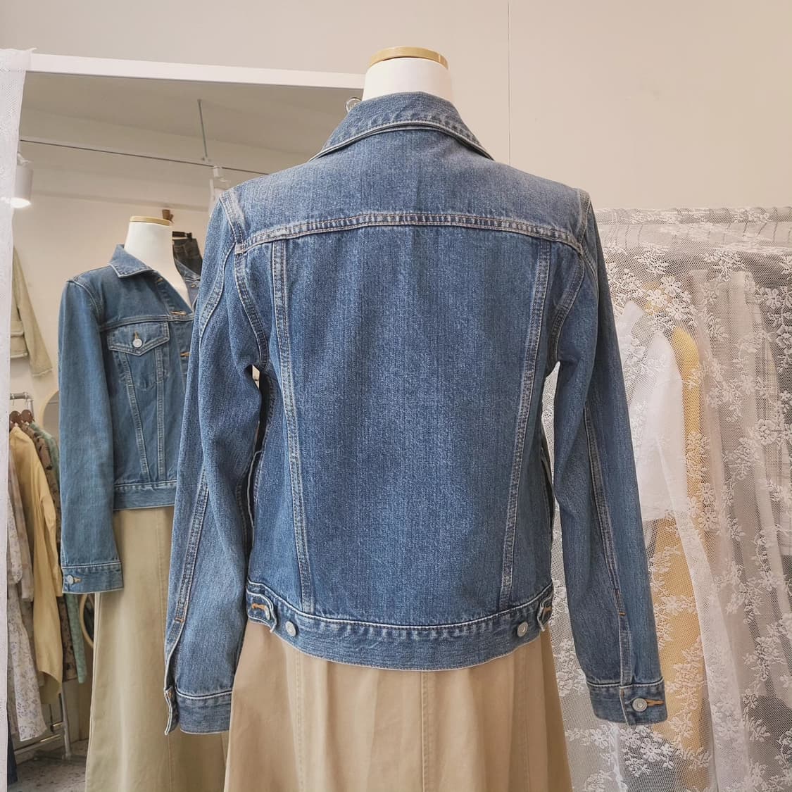 Moussy 중청 클래식 데님 자켓 상품이미지8