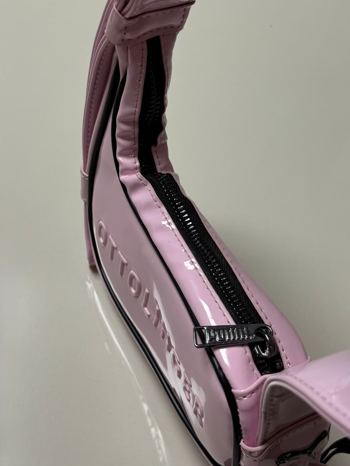 푸마 x 오토링거 레이서백 미니 핑크 레더 콜라보 가방 퓨마 puma 상품이미지7