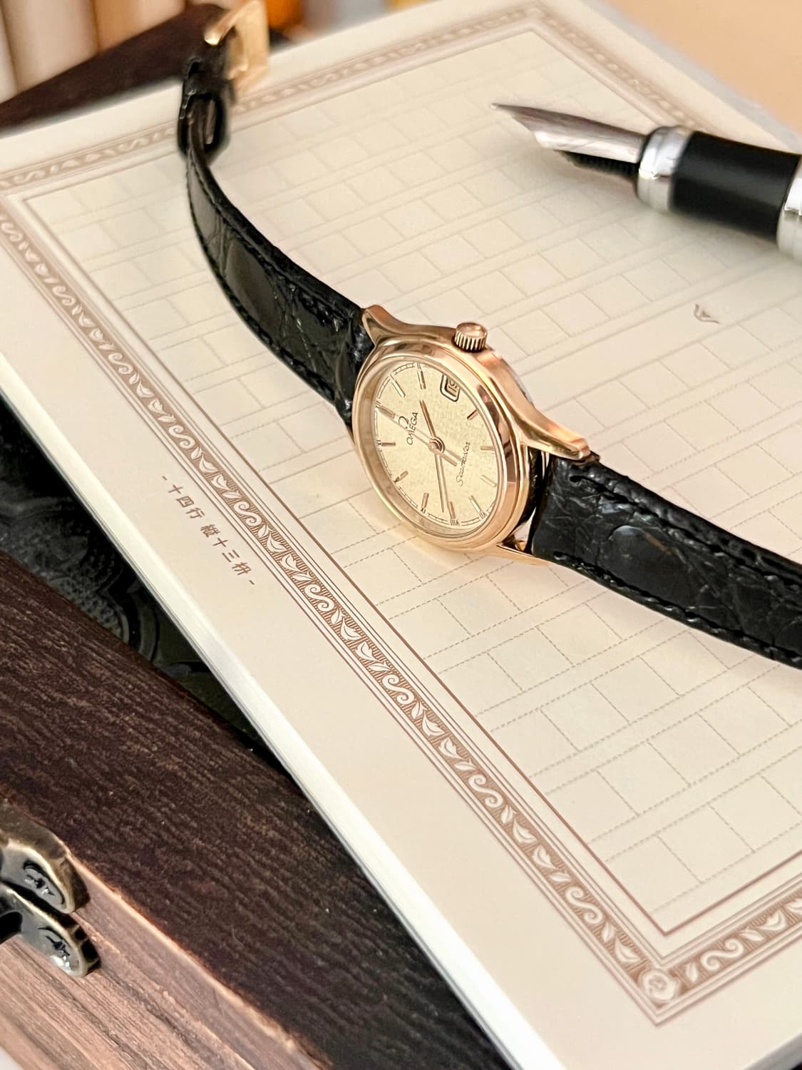 OMEGA 오메가 씨마스터 여성용 시계(23mm / 골드 텍스처 상품이미지4