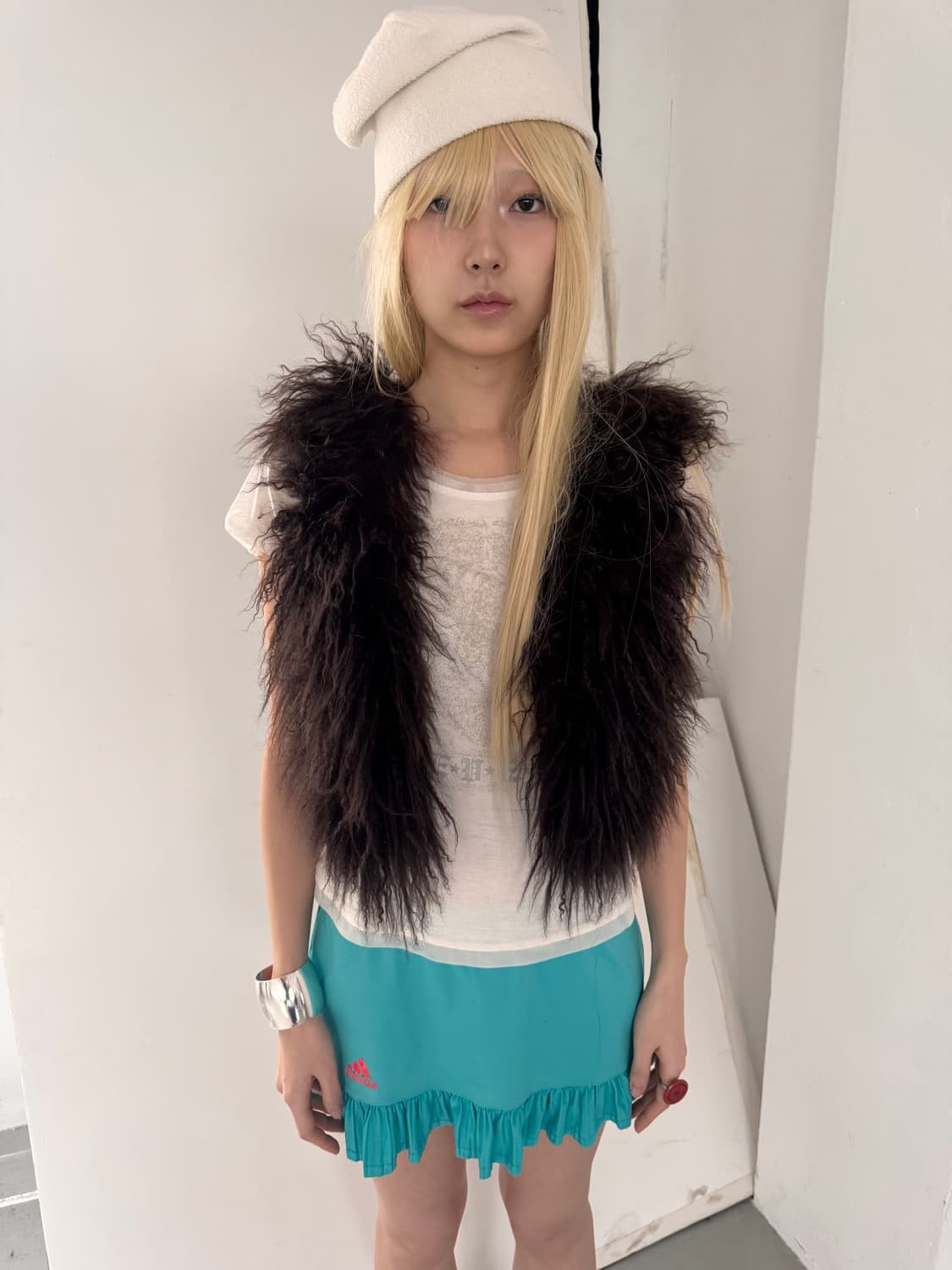 brown furry vest 상품이미지6