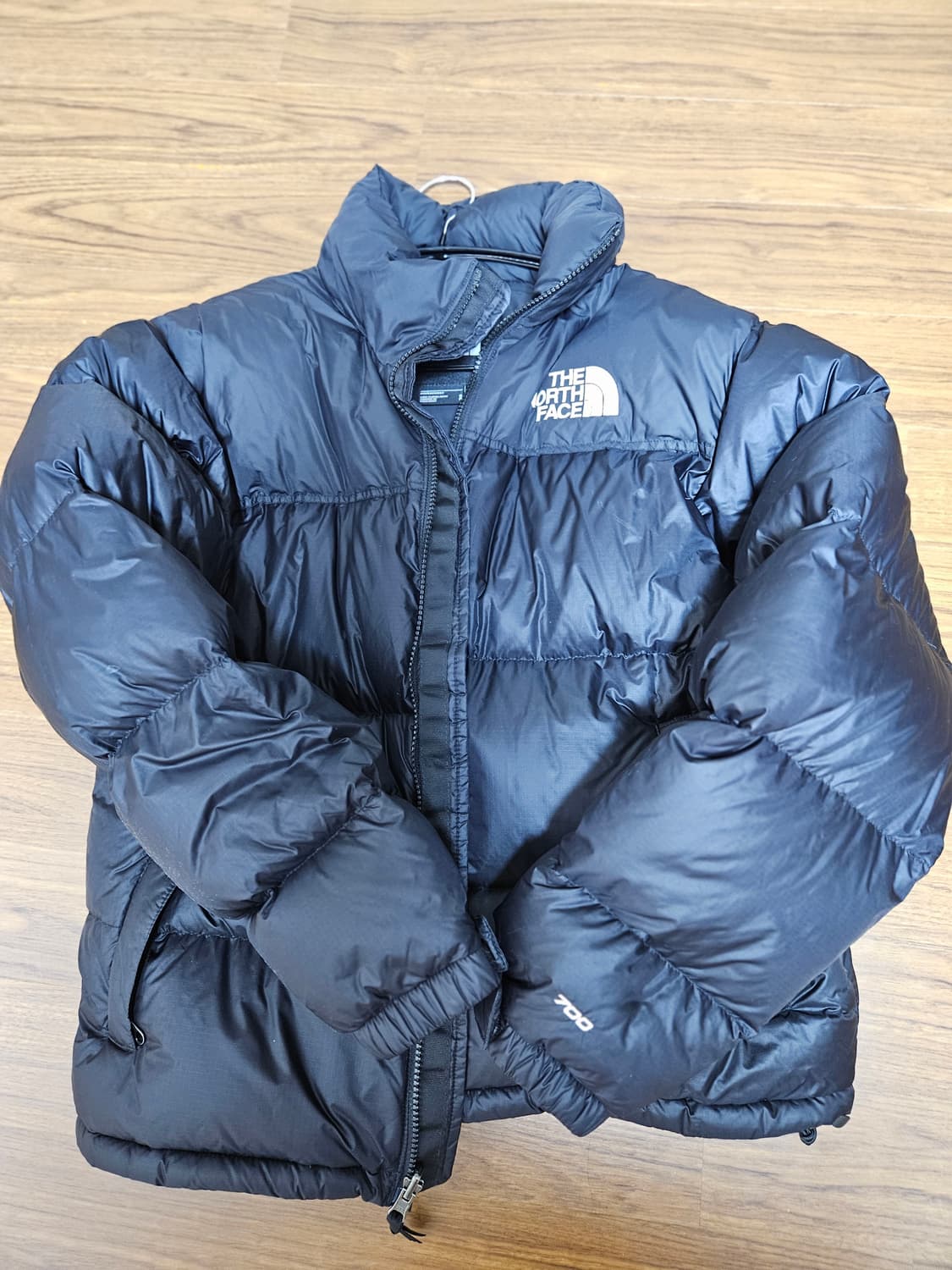 눕시 해외판 700 블랙 S 상품이미지3