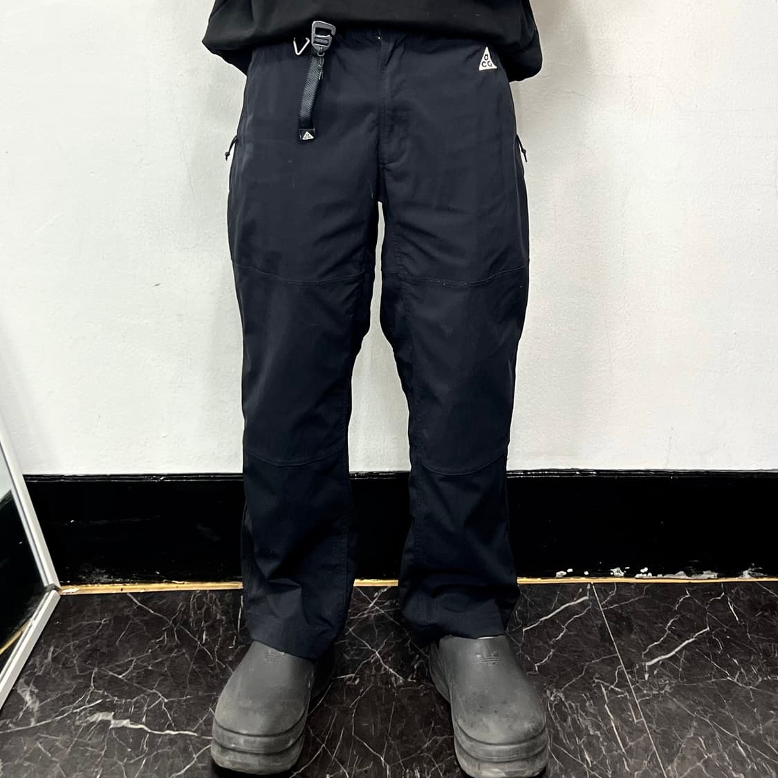 나이키 ACG 하이킹 팬츠 블랙 상품이미지2