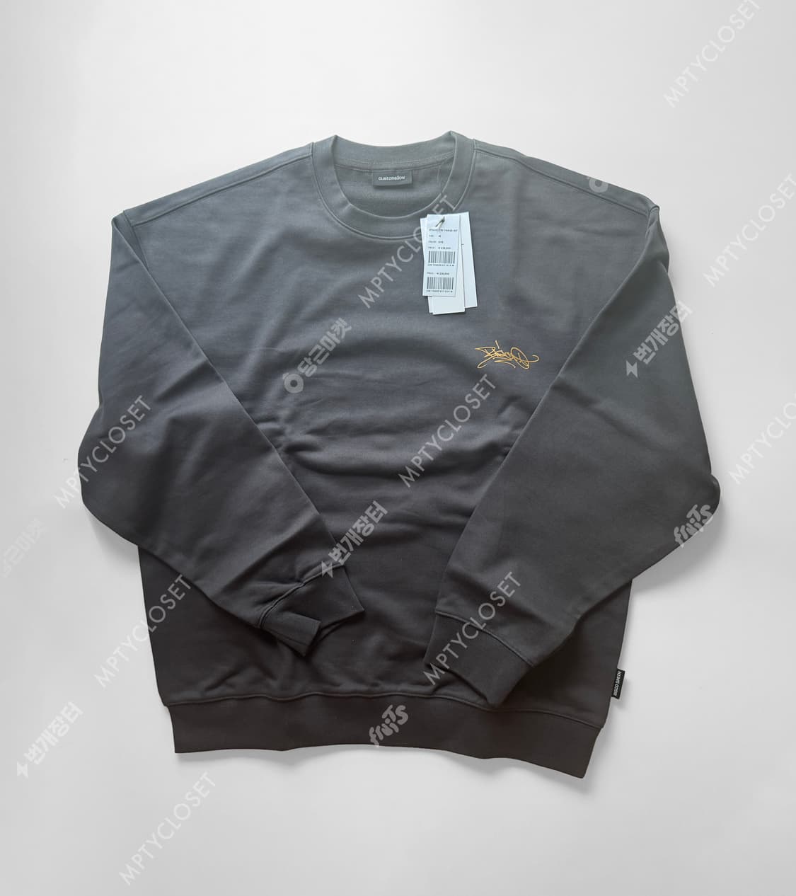 [L] 커스텀멜로우 Bisco Smith 콜라보 맨투맨 스웻셔츠 그레이 상품이미지2