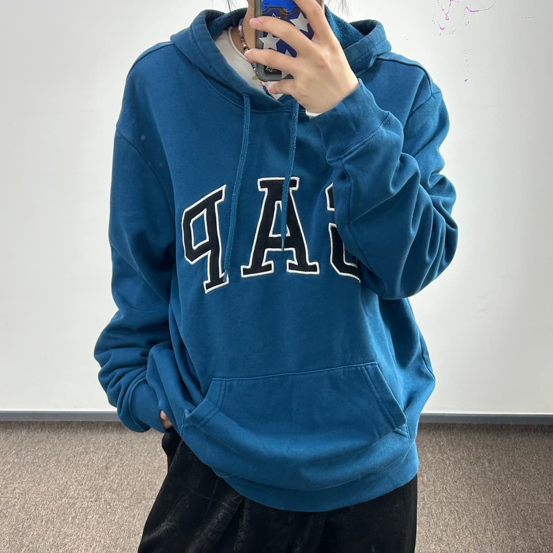 Gap 갭 블랙로고 딥블루 기모 후드티 상품이미지2