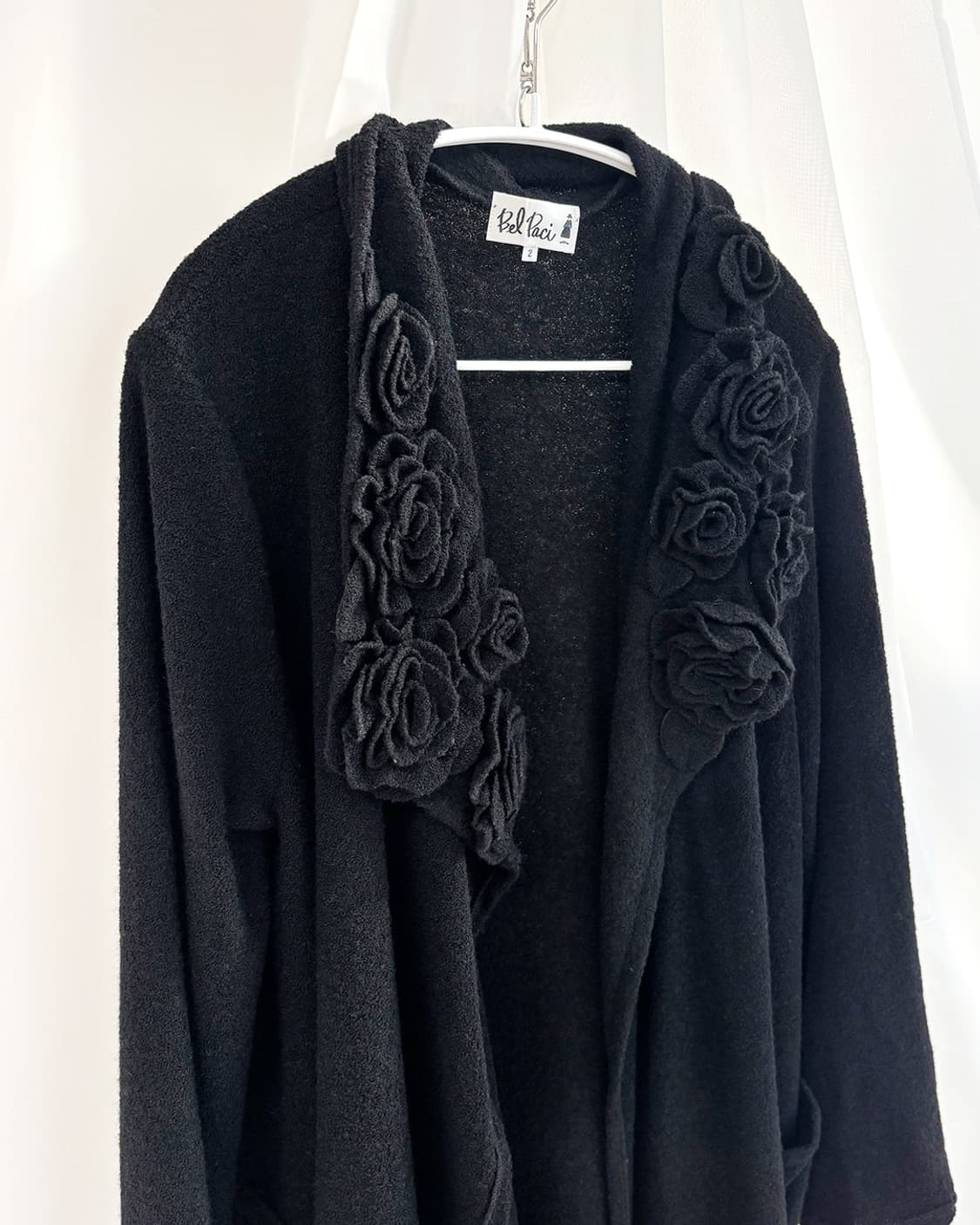 chiba 플라워 코르사쥬 언발란스 롱 가디건 상품이미지3