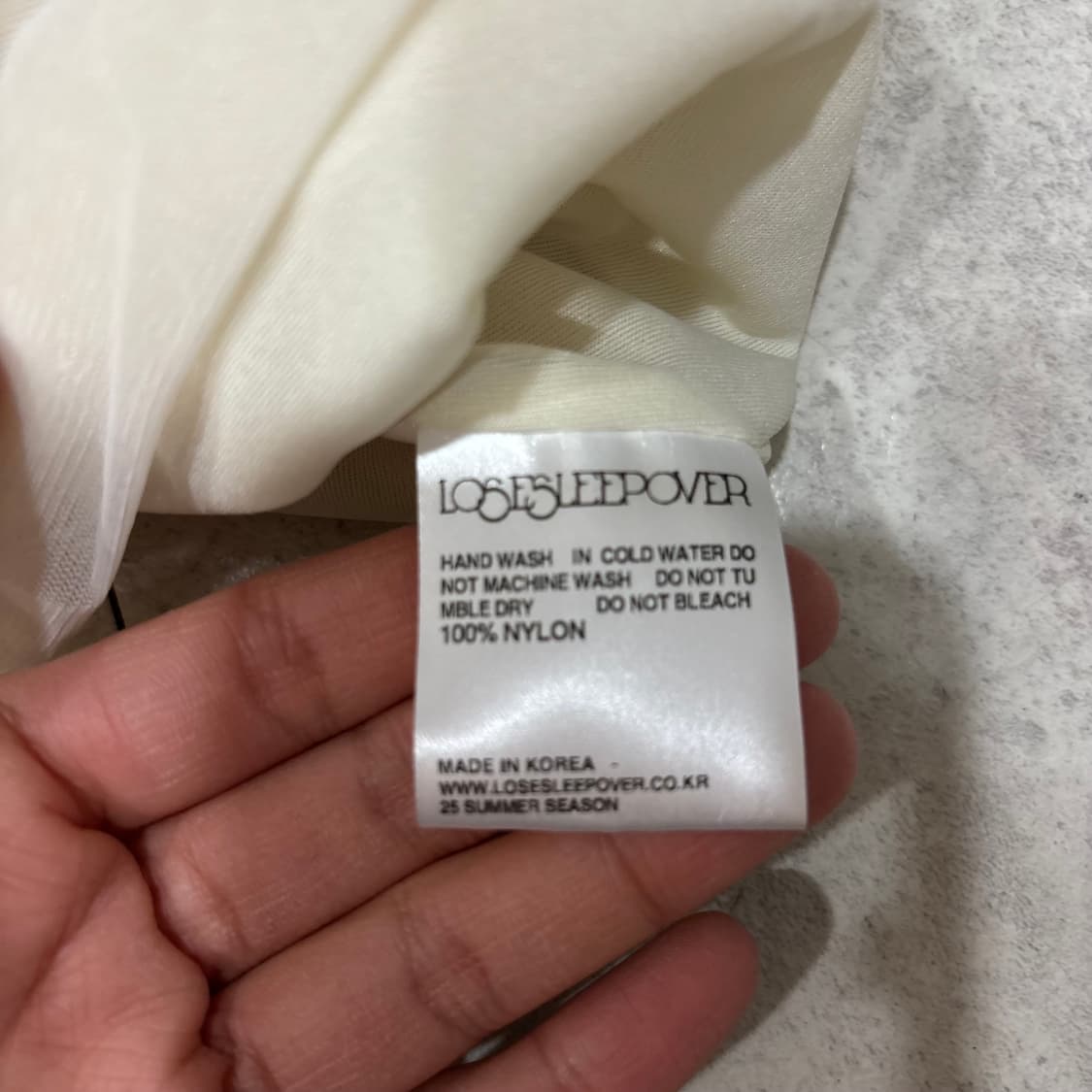 루즈슬립오버) Mesh Line Shirred Camisole Cream 상품이미지7