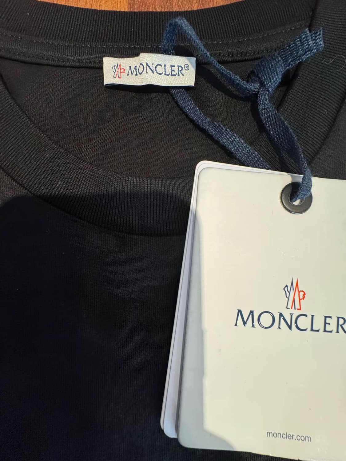 [몽클;레어] 새상품 / 반팔 / 약 105 사이즈 상품이미지2