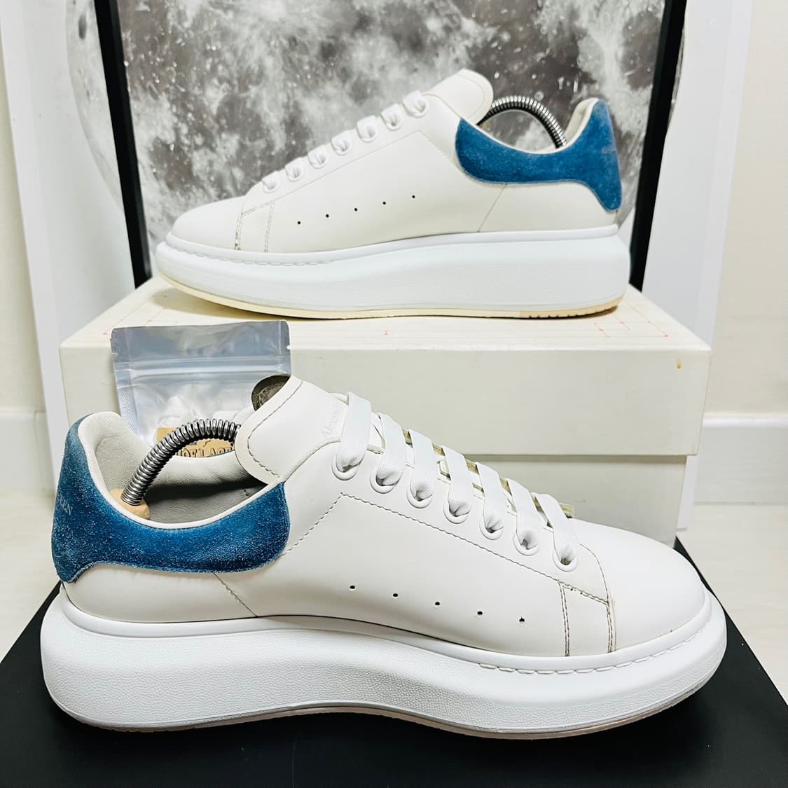 정품 43) 알렉산더 맥퀸 블루탭 오버솔 스니커즈 275~280 상품이미지2