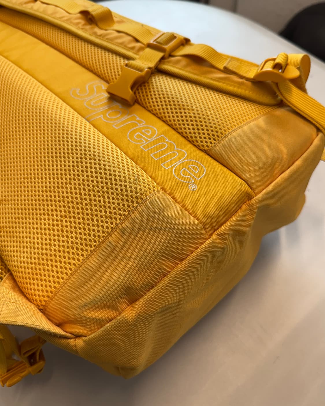 슈프림 백팩 20ss 상품이미지3