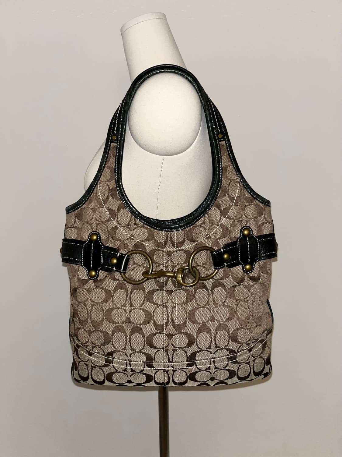 Coach Beige & Black Shoulder Bag 상품이미지1