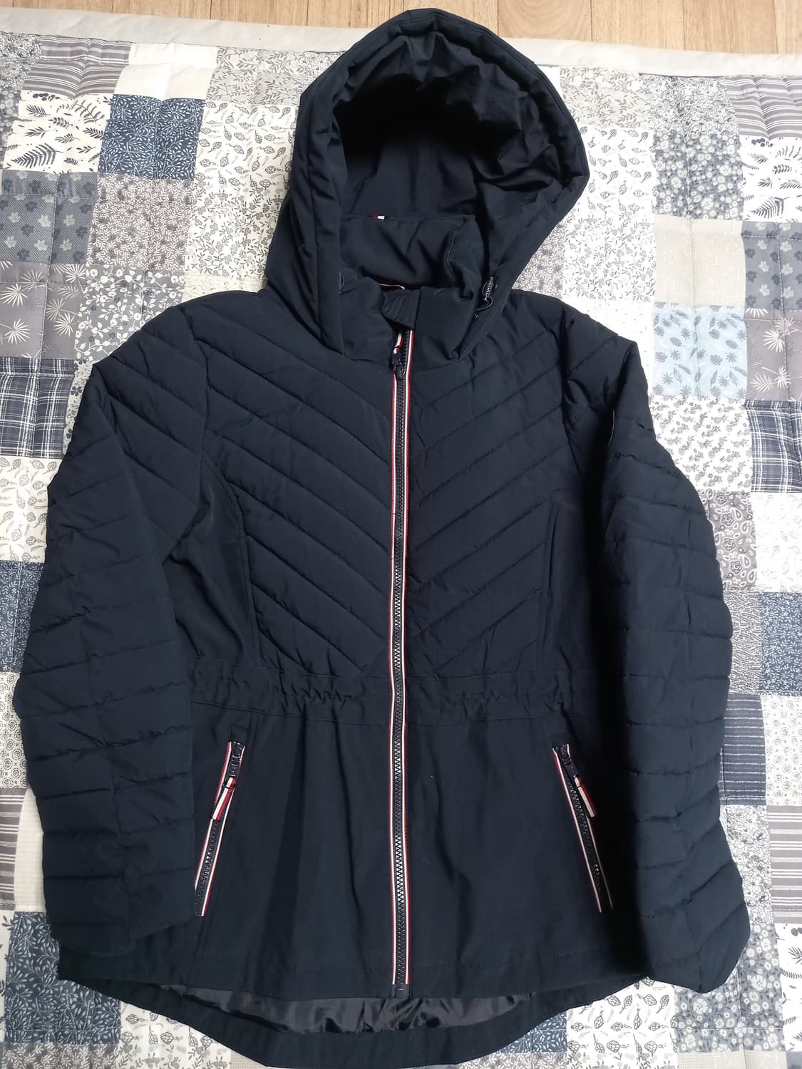 타미힐피거 여성 네이비후드퀼팅패딩  M 상품이미지1