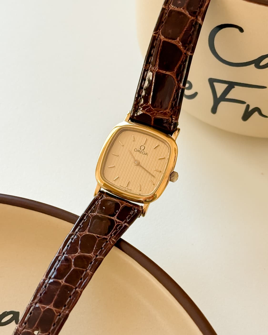 오메가 드빌 골드 스퀘어 시계 상품이미지2