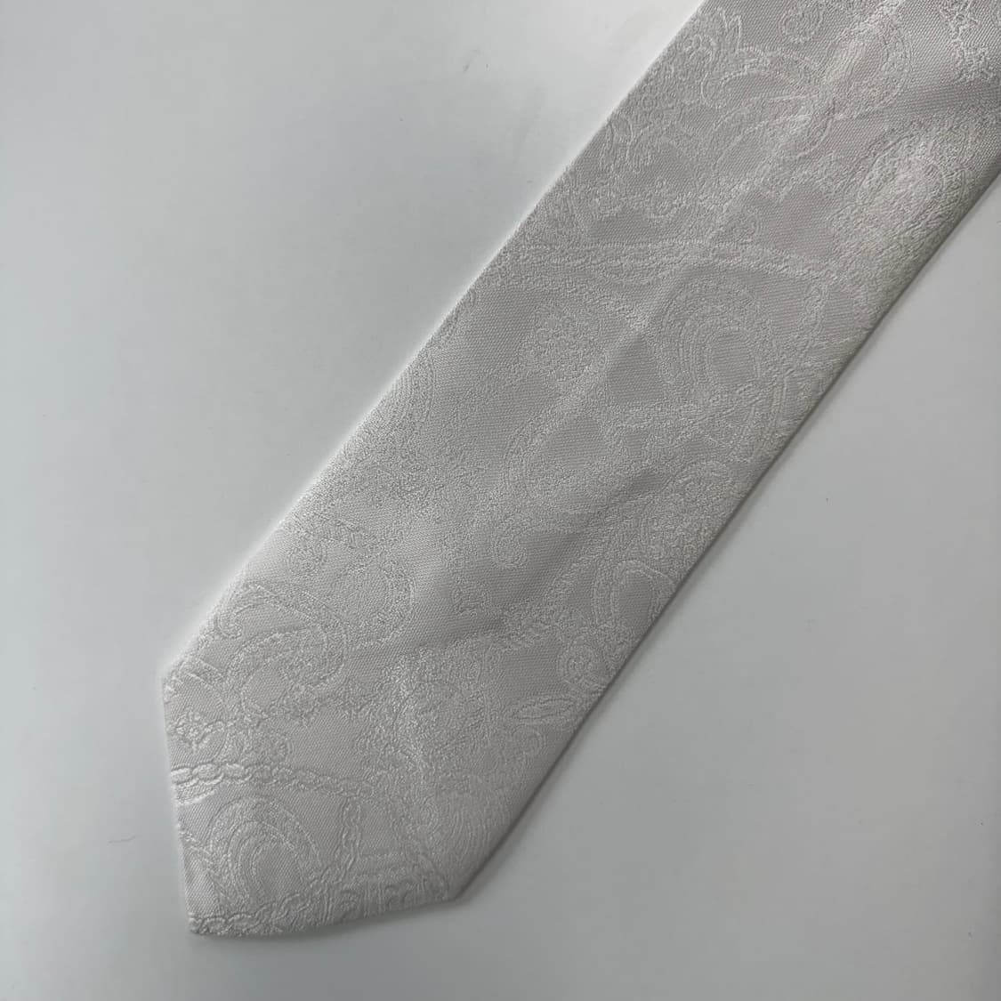 BALENCIAGA 발렌시아가 정품 명품 화이트넥타이 상품이미지5