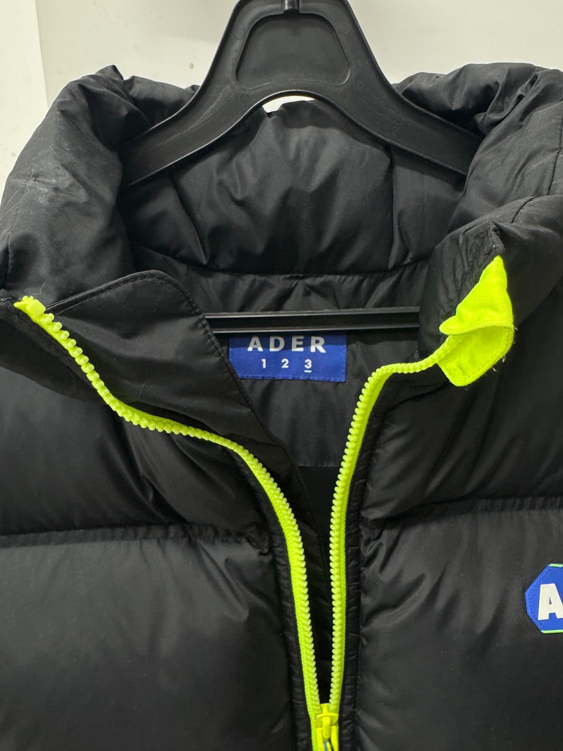 아더에러 스톤 로고 푸퍼 베스트 블랙 원사이즈(새상품) 상품이미지6