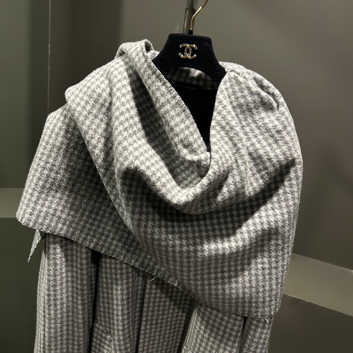 발렌시아가 하운드투스 머플러 코트 상품이미지2