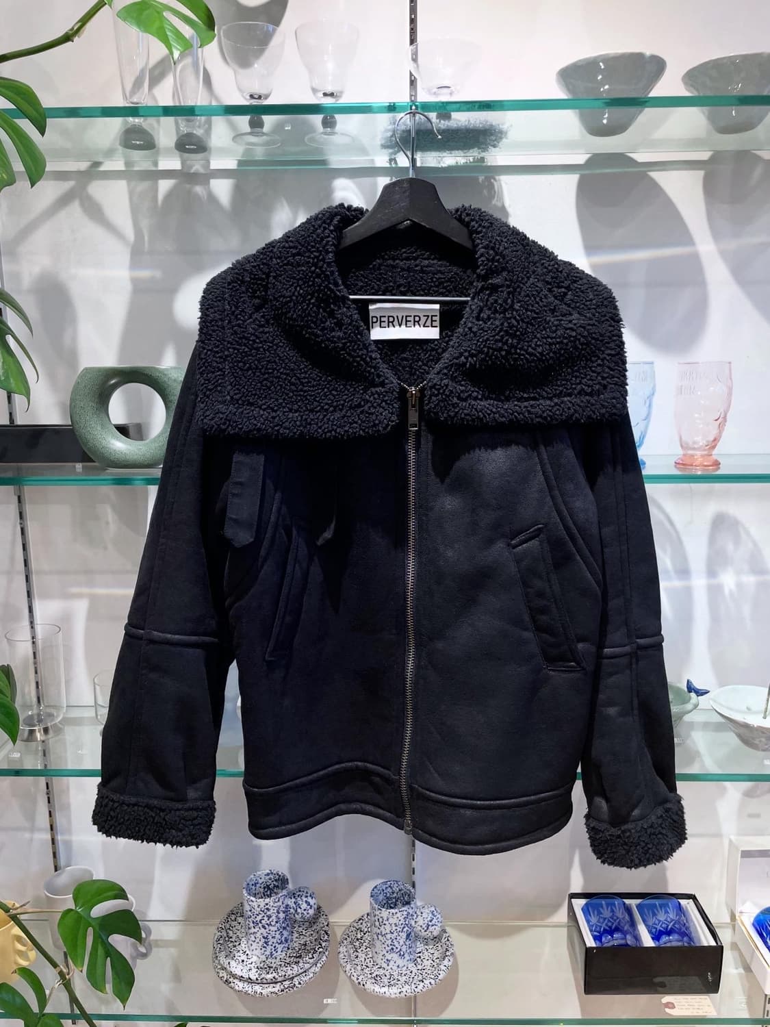 PERVERZE shearling jacket 상품이미지1