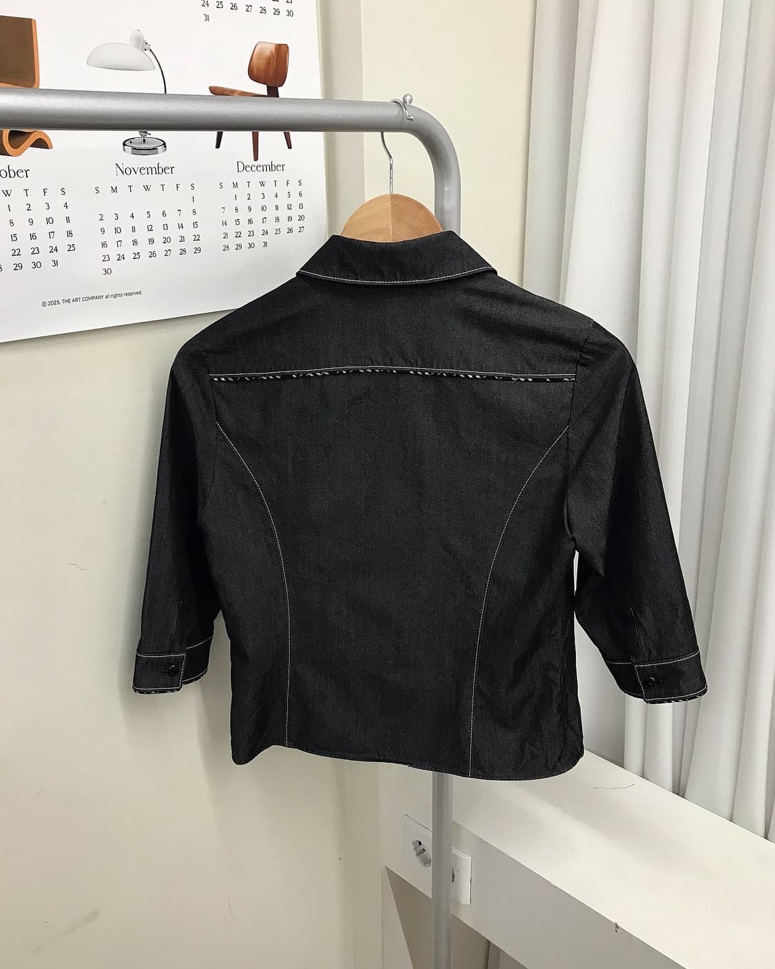 꾸레쥬 로고 7부 셔츠 상품이미지3