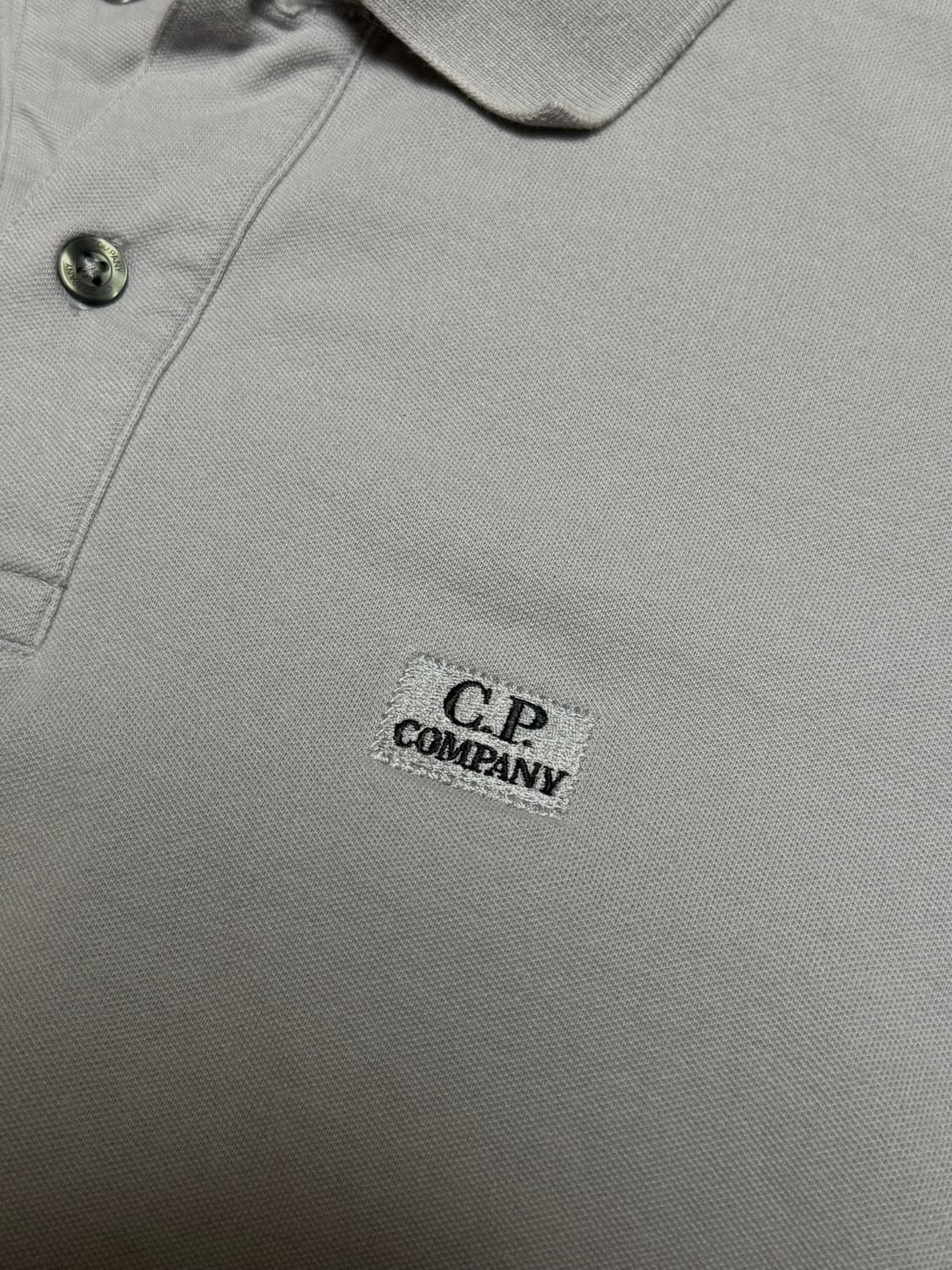 cp컴퍼니 카라 티 상품이미지3