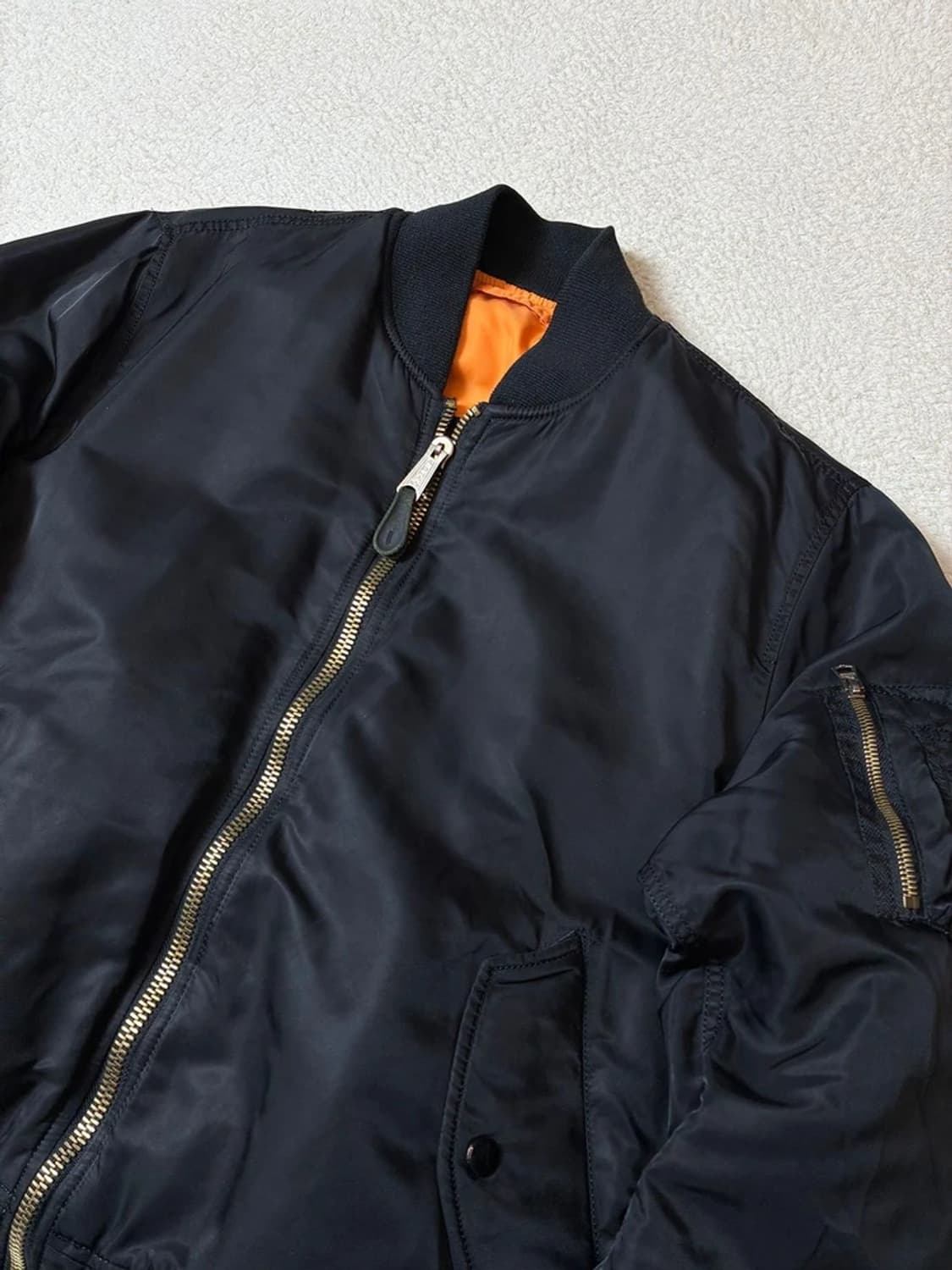 알파 인더스트리  MA-1 플라이트 재킷 PN7046 상품이미지2