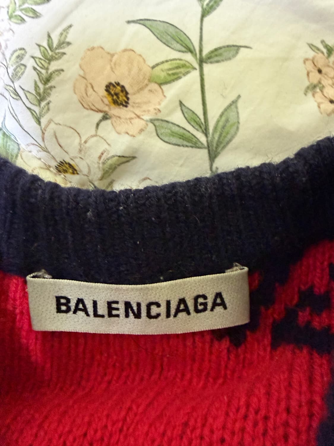 발렌시아가 멀티로고 니트 상품이미지2