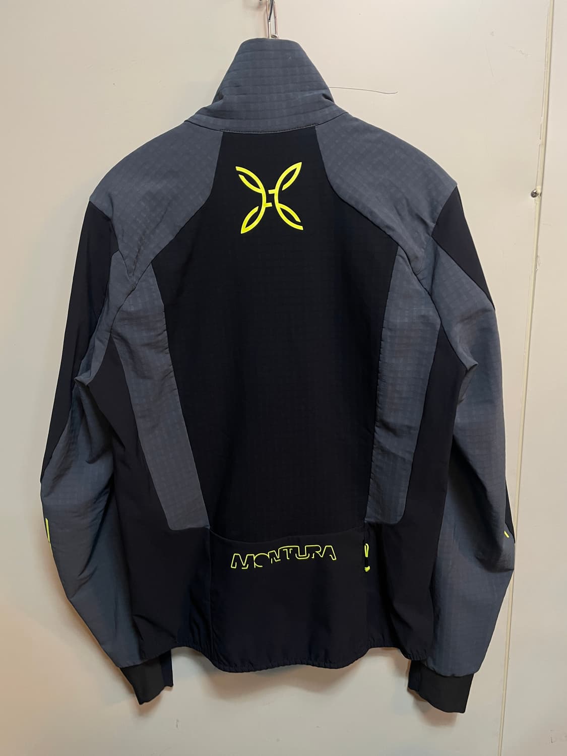 몬츄라 집업 상품이미지6