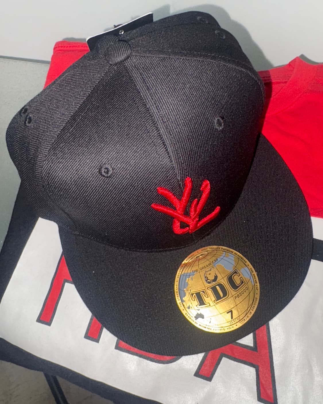 [7 1/4] YVL RED ON BLACK CAP 상품이미지4